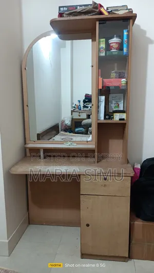 Showcase, Dressing Table, Bed Sell