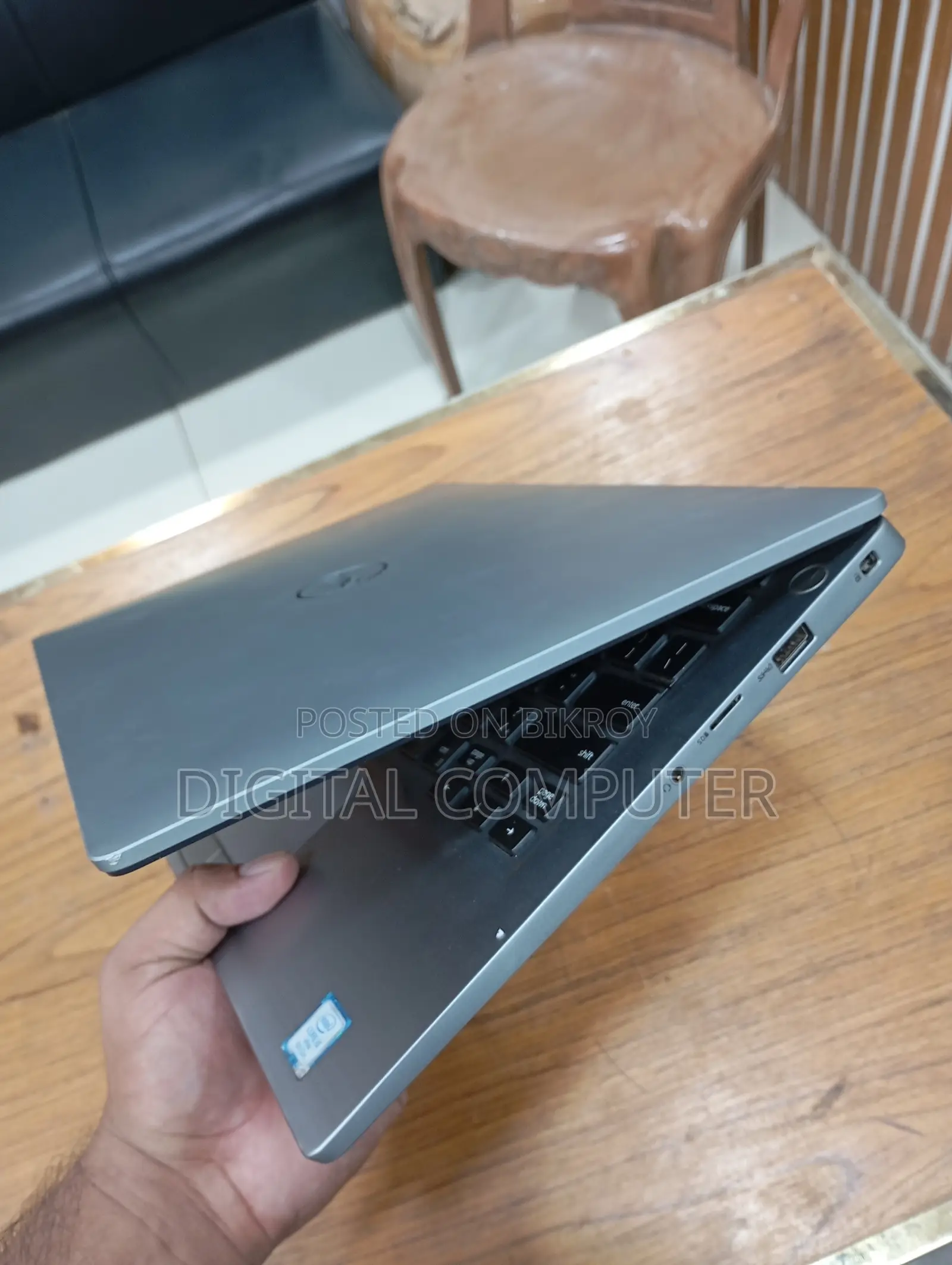 Laptop Dell Latitude 7400 8GB Intel Core i5 SSD 256GB