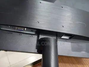 Dell 19" Full Fresh Glossy Display Monitor