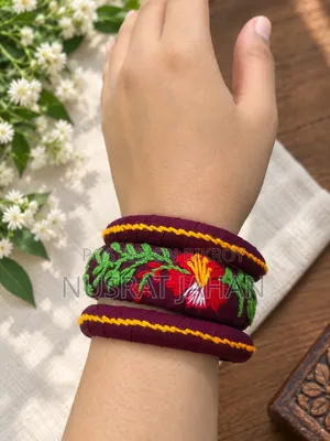 হ্যান্ডমেড চুড়ি