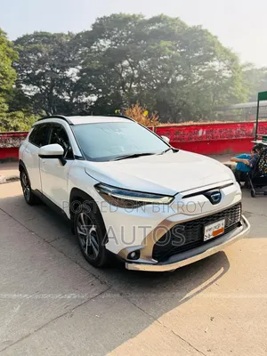 নিউ টয়োটা করোলা ক্রস ২০২৩ পার্ল