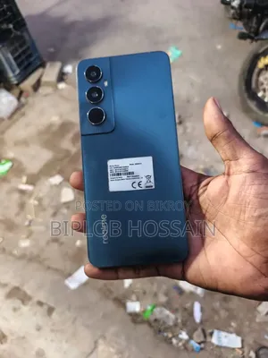 Realme 128 GB Blue