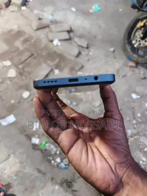 Realme 128 GB Blue