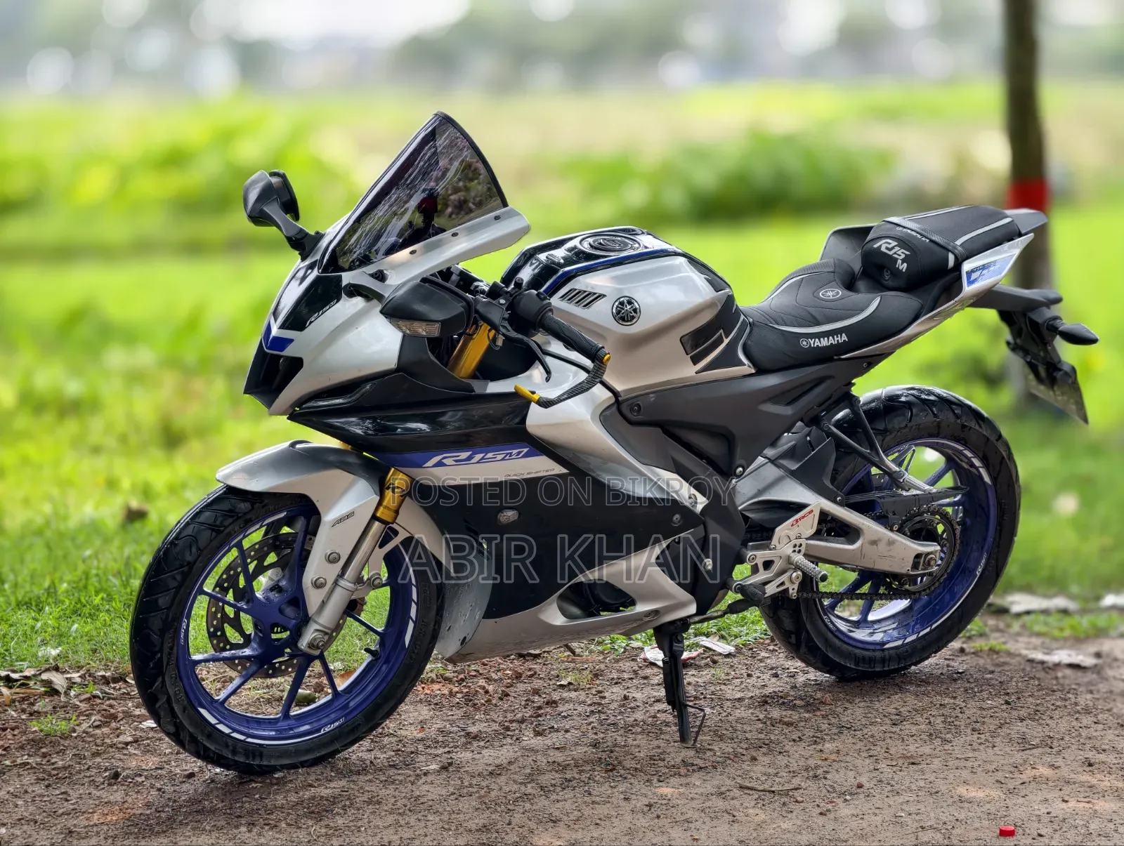 Yamaha R15M 2022 Silver
