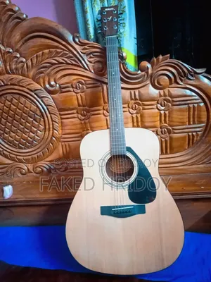 Yamaha F310 Indonesia Guitar