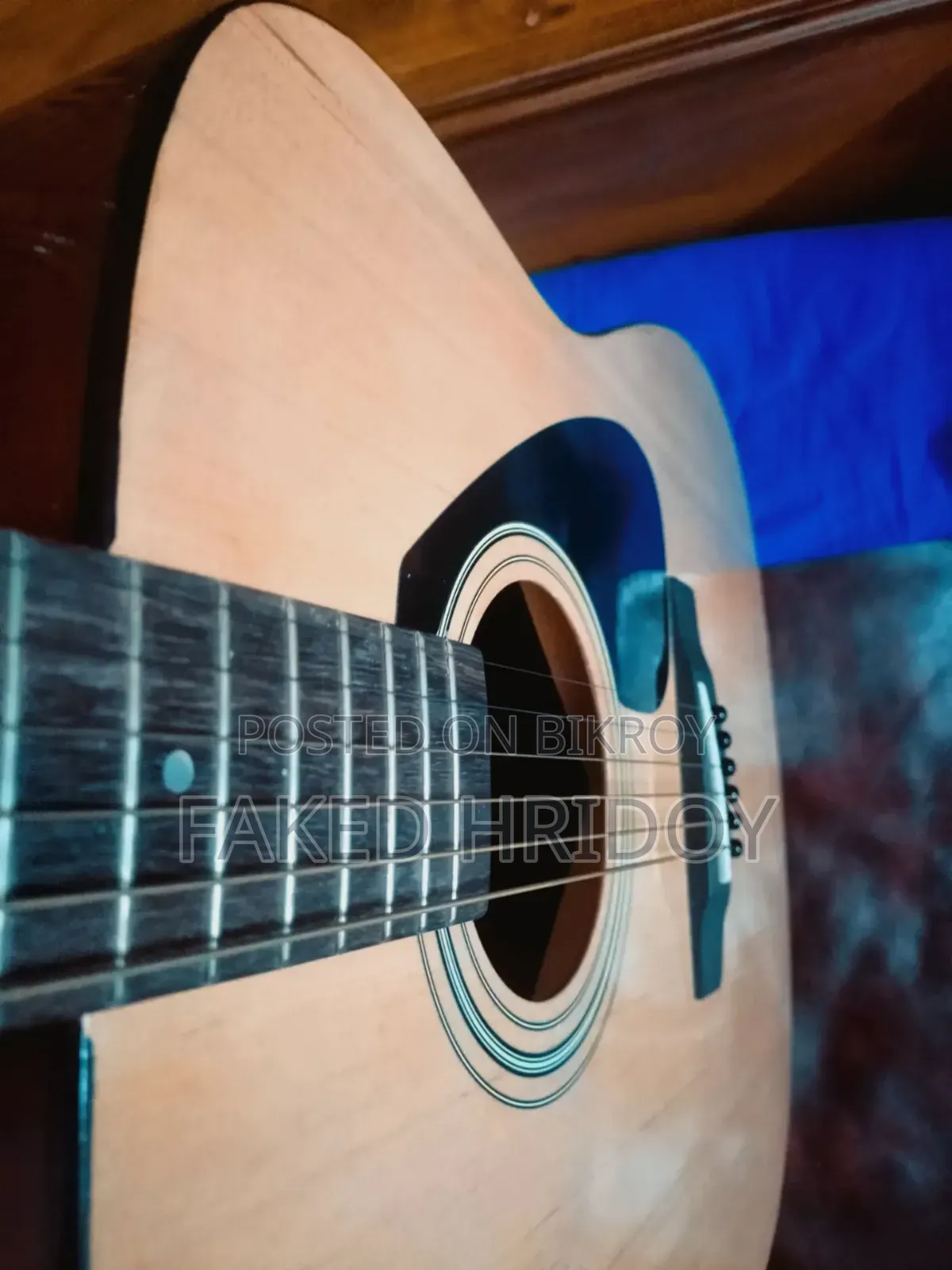 Yamaha F310 Indonesia Guitar