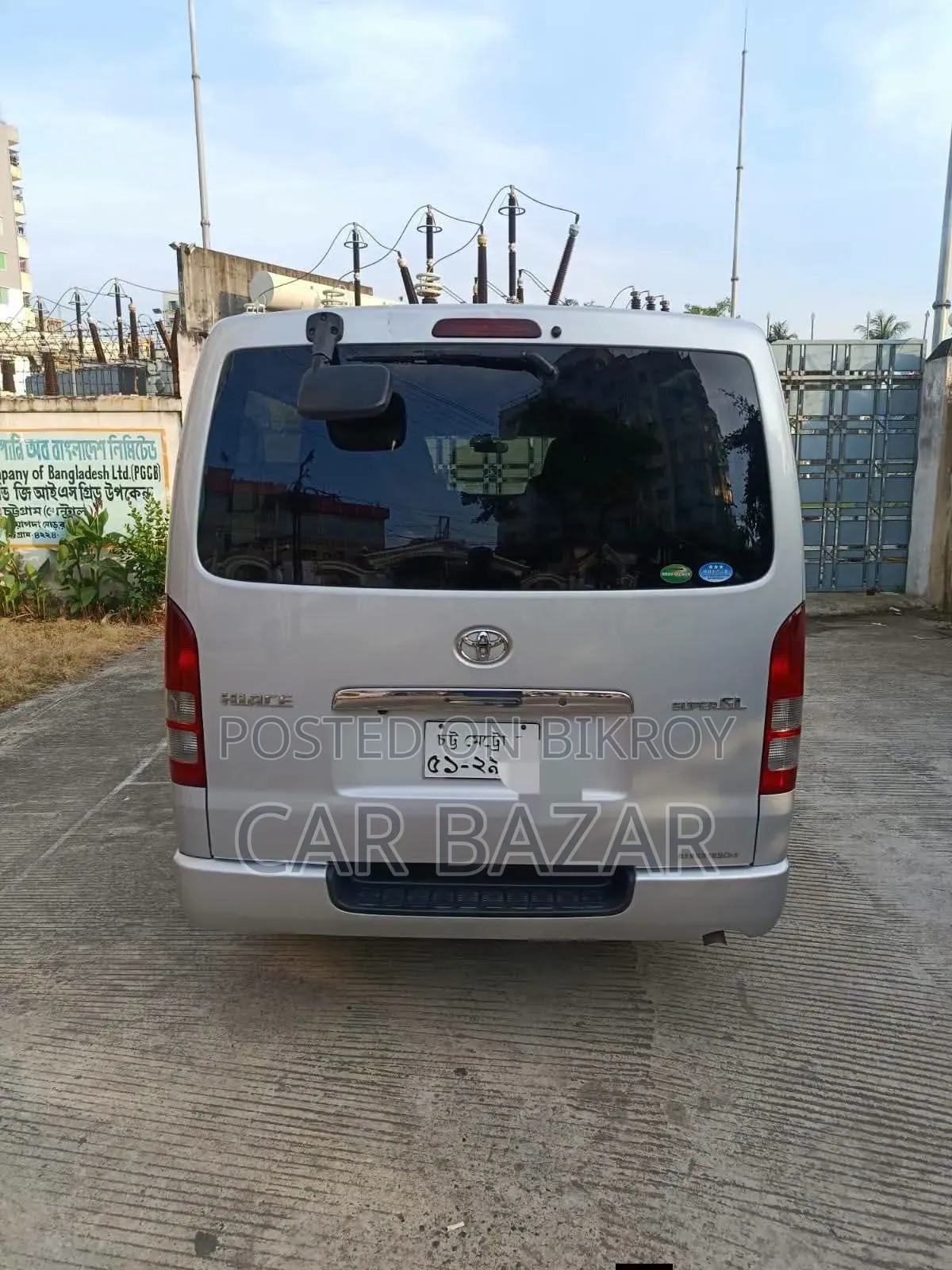 Toyota HiAce 2016 Silver