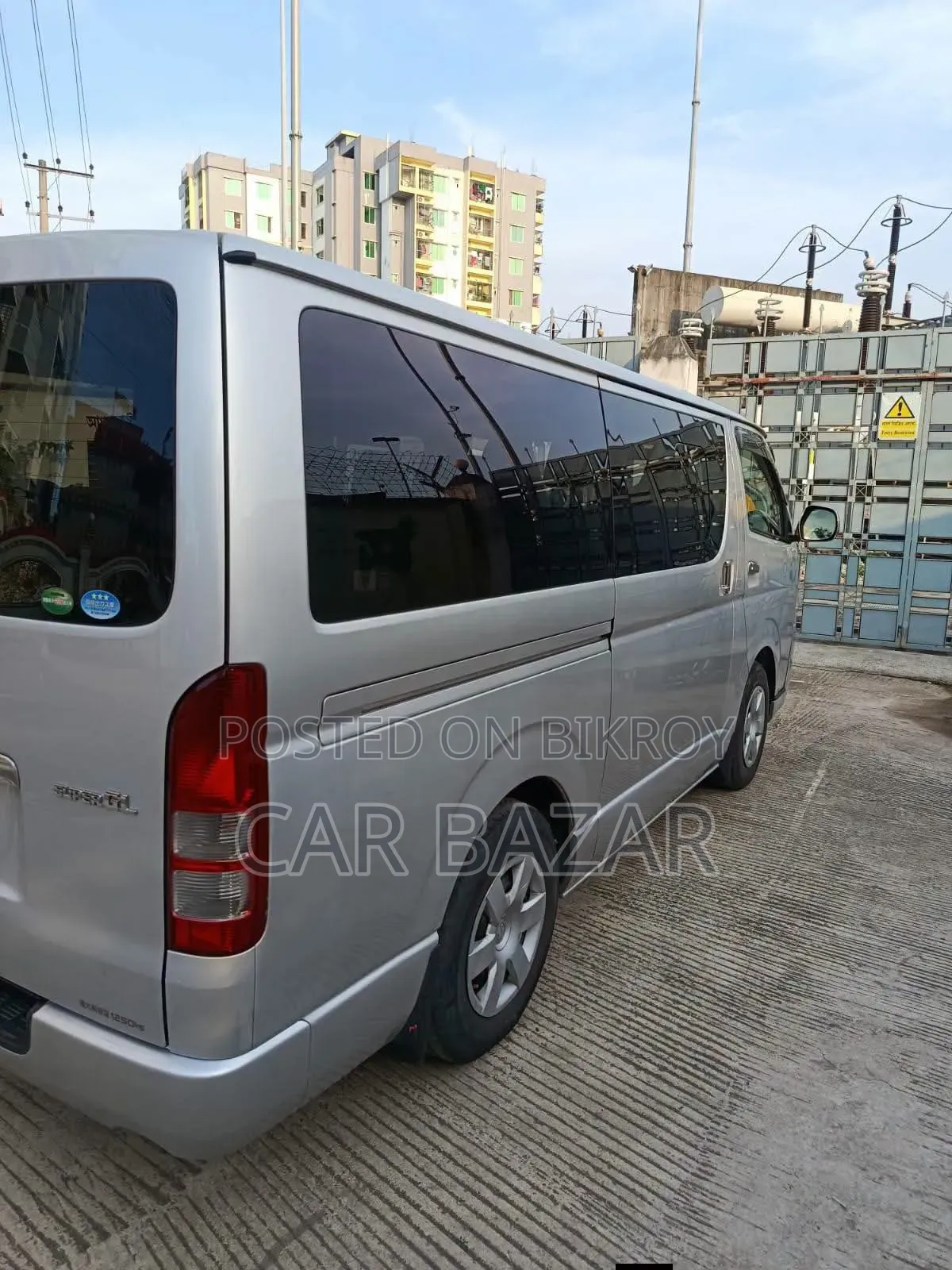 Toyota HiAce 2016 Silver
