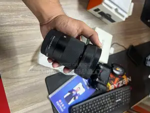 সিগমা ৩০ মিমি এফ১.৪ ফুল বক্স