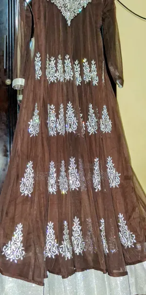 Unused Gorgeous Gown 2pis - Urgent Sell