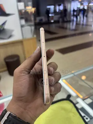 Apple iPhone 8 64 GB Gold