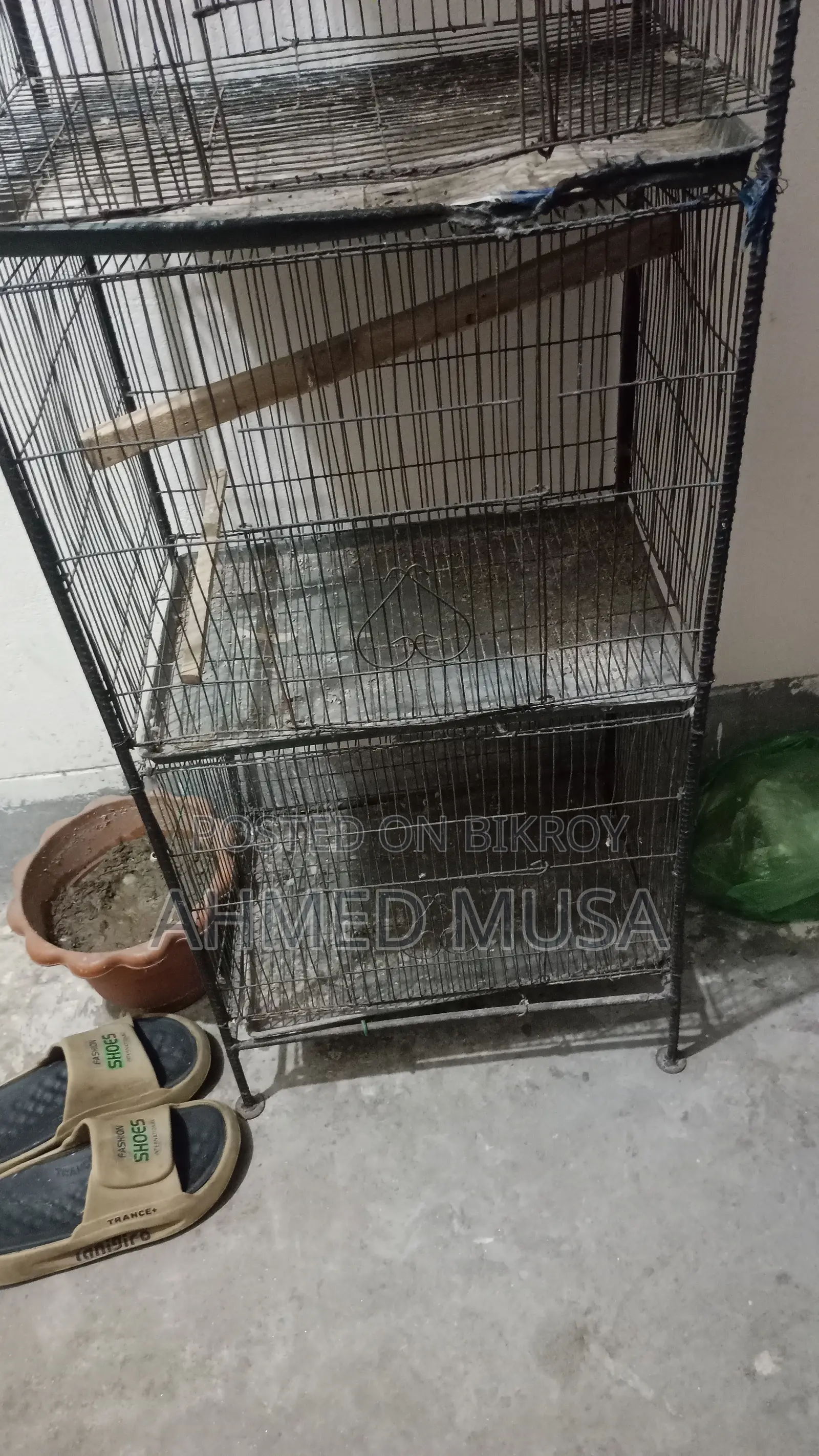 4-tier bird cage made with 4 iron rod frame cages