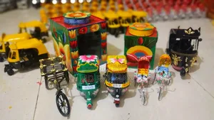 মিনিয়েচার শোপিস রিক্সা,সিএনজি, ঠেলাগাড়ি ,ভ্যান গাড়ি খুচরা ও পাইকারি