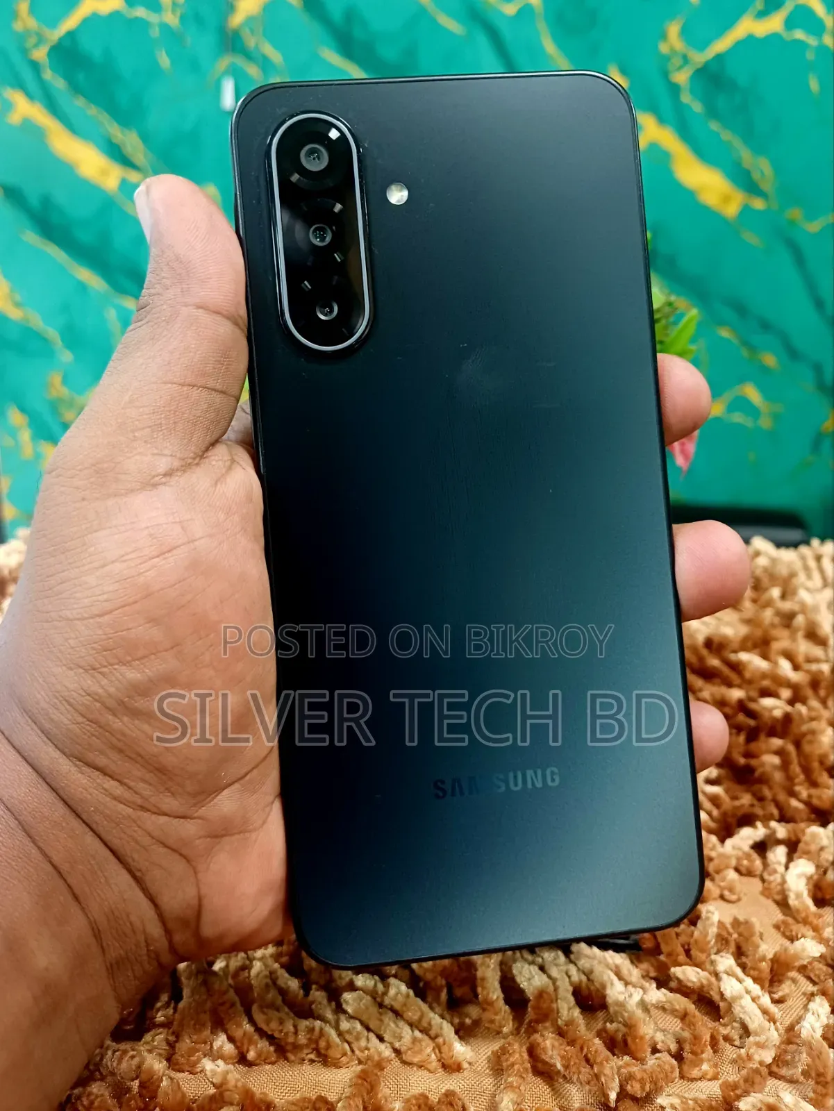 স্যামসাং গ্যালাক্সি এ১৭ ৫জি ১২৮ জিবি কালো