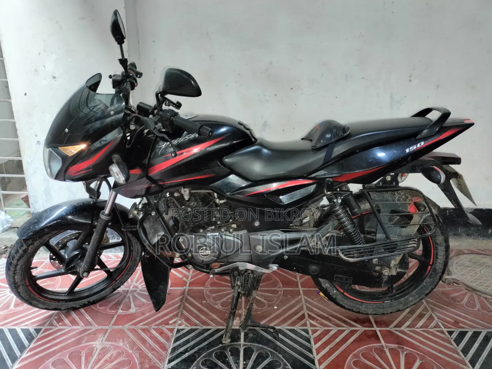 বাজাজ পালসার ১৫০ ২০১৮ কালো