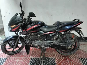 বাজাজ পালসার ১৫০ ২০১৮ কালো