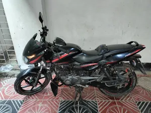 বাজাজ পালসার ১৫০ ২০১৮ কালো