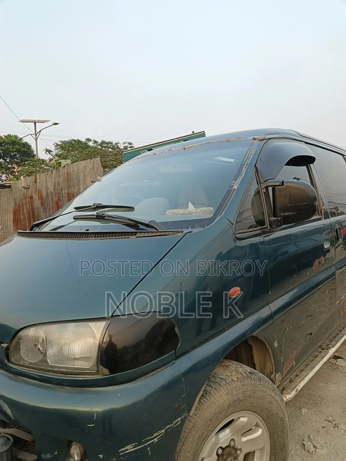 Mitsubishi Delica 1995 Blue