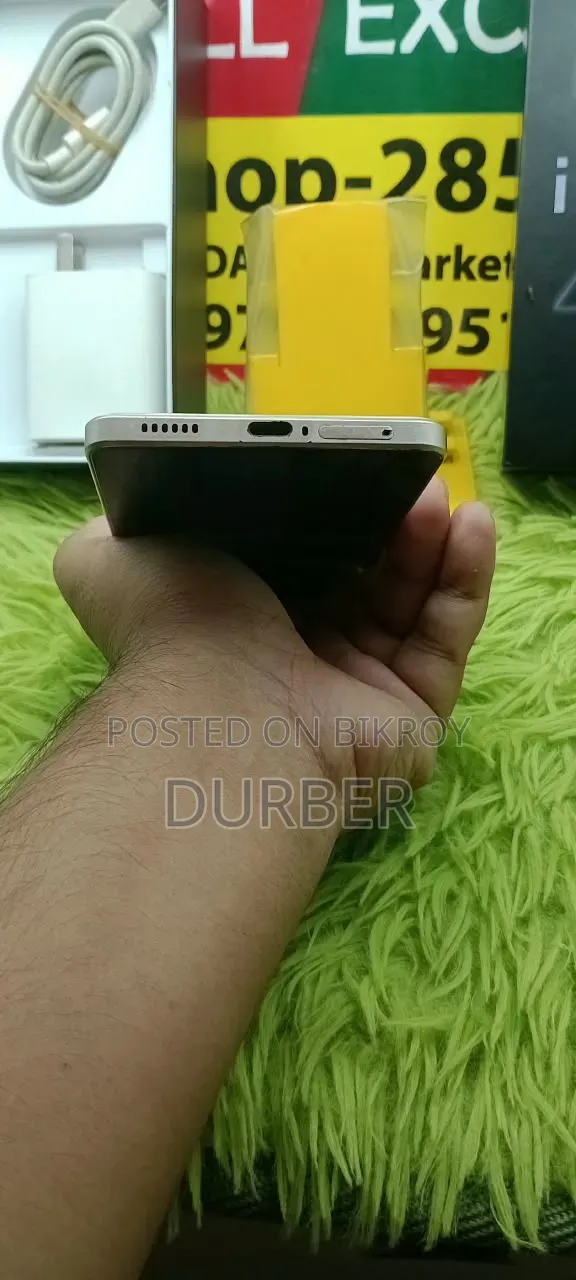 iQOO Z10 256 GB Rose Gold