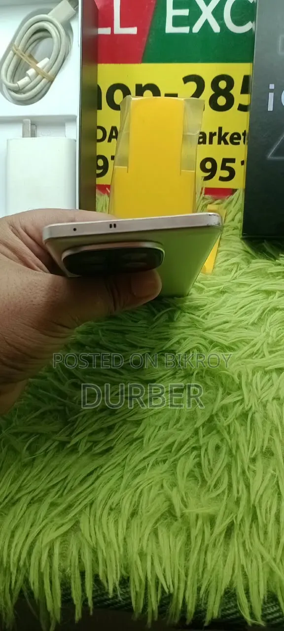 iQOO Z10 256 GB Rose Gold