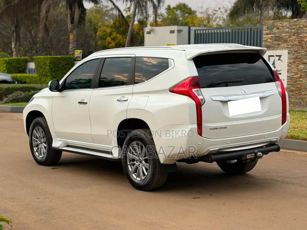 Mitsubishi Pajero Sport GLX 2016 White