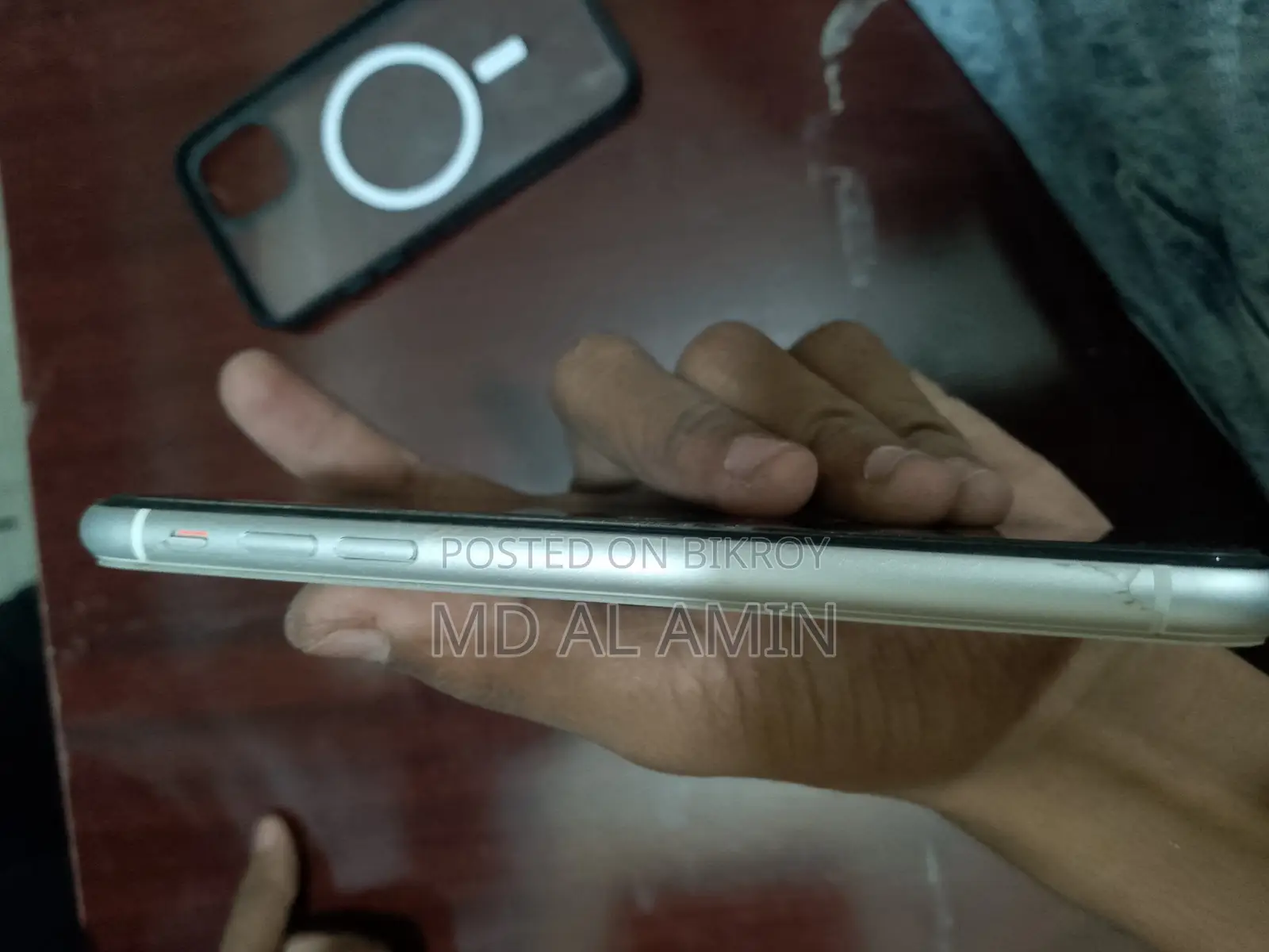 New Apple iPhone XR 64 GB White