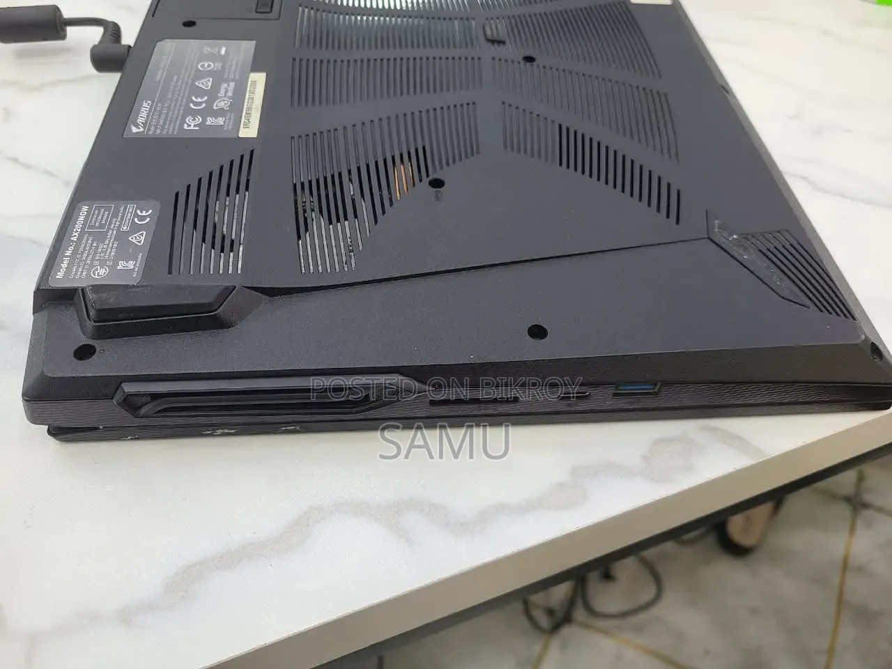 Laptop Gigabyte Aorus 16GB Intel Core i5 SSD 512GB
