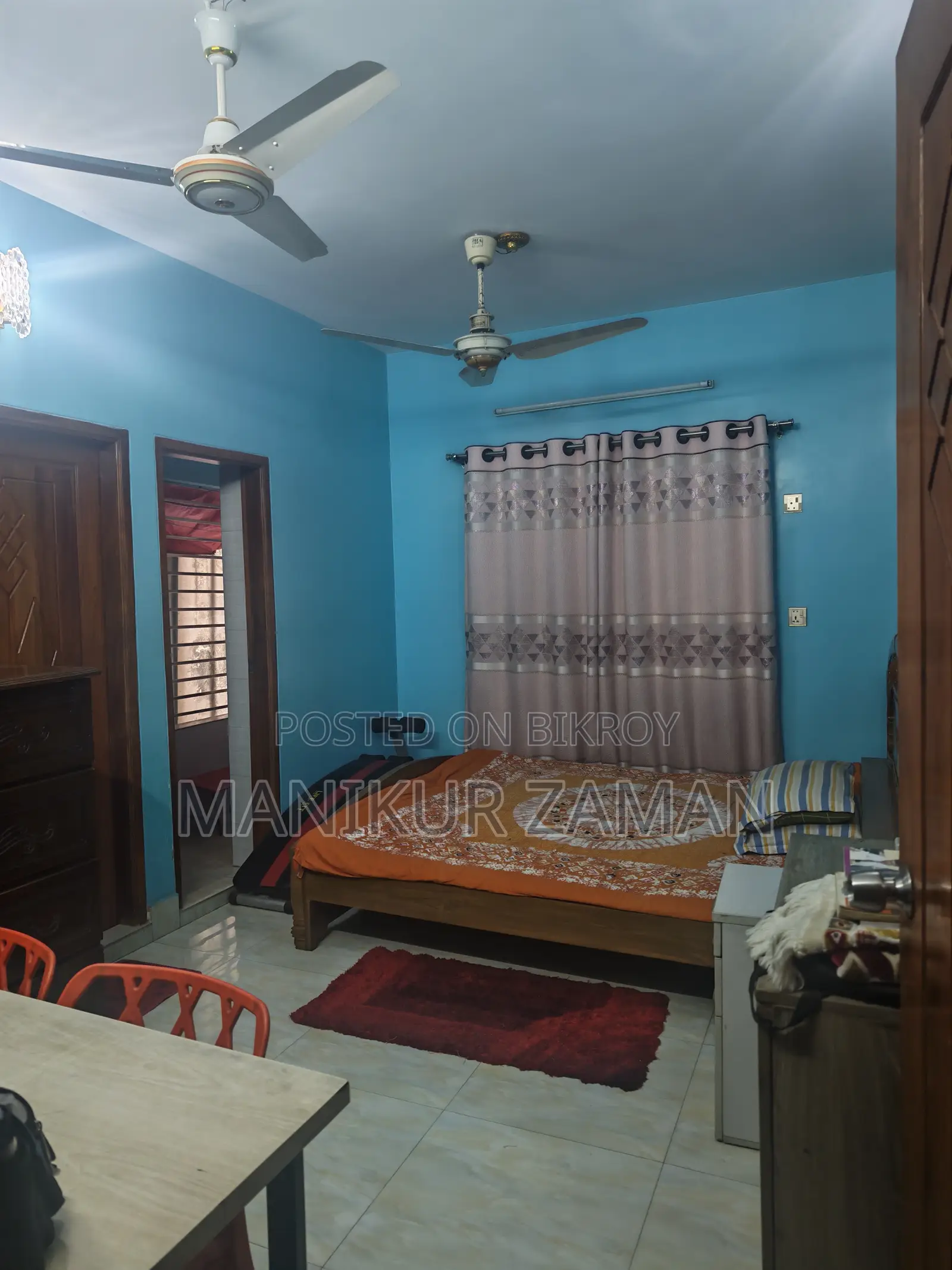3 Bedroom Apartment in Post Office Mosque, Lalbag for sale