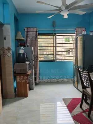 3 Bedroom Apartment in Post Office Mosque, Lalbag for sale