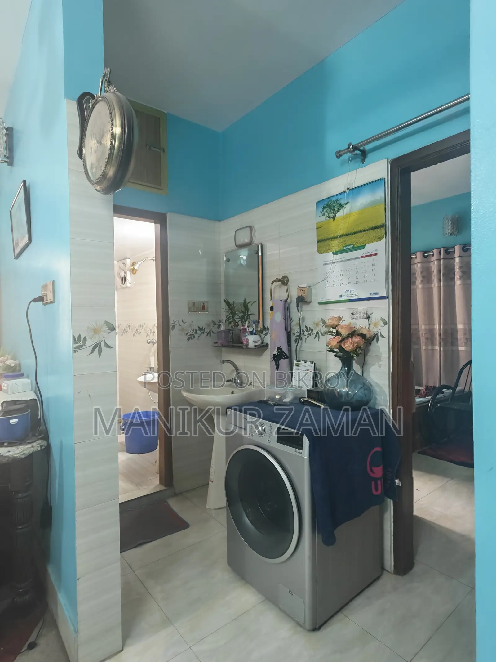 3 Bedroom Apartment in Post Office Mosque, Lalbag for sale