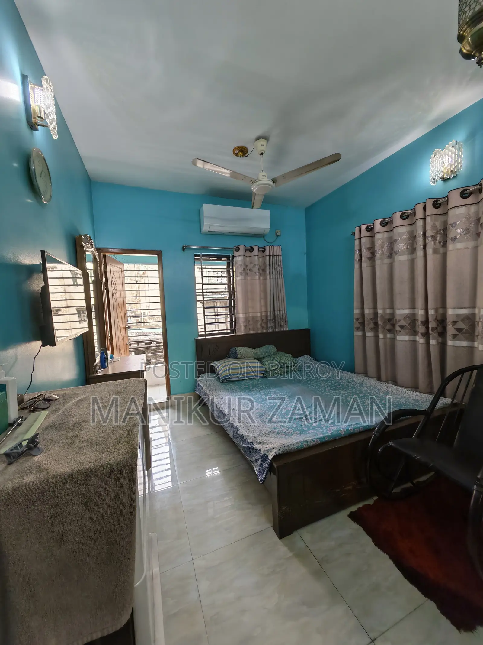 3 Bedroom Apartment in Post Office Mosque, Lalbag for sale