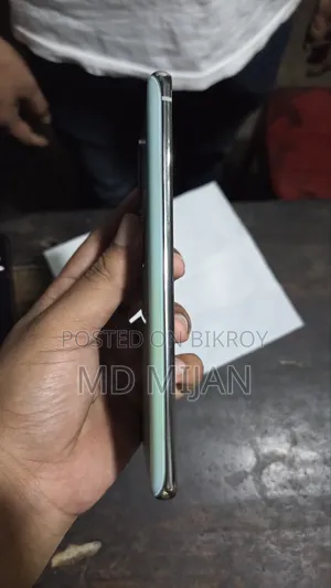 স্যামসাং গ্যালাক্সি এস২০ ১২৮ জিবি গ্রিন