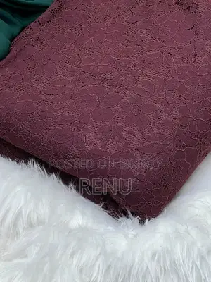 সম্পূর্ণ নতুন গজ কাপড় (একেবারেই ব্যবহার করা হয়নি), ৩.৫ হাত বহর, ৩ গজ উপলব্ধ