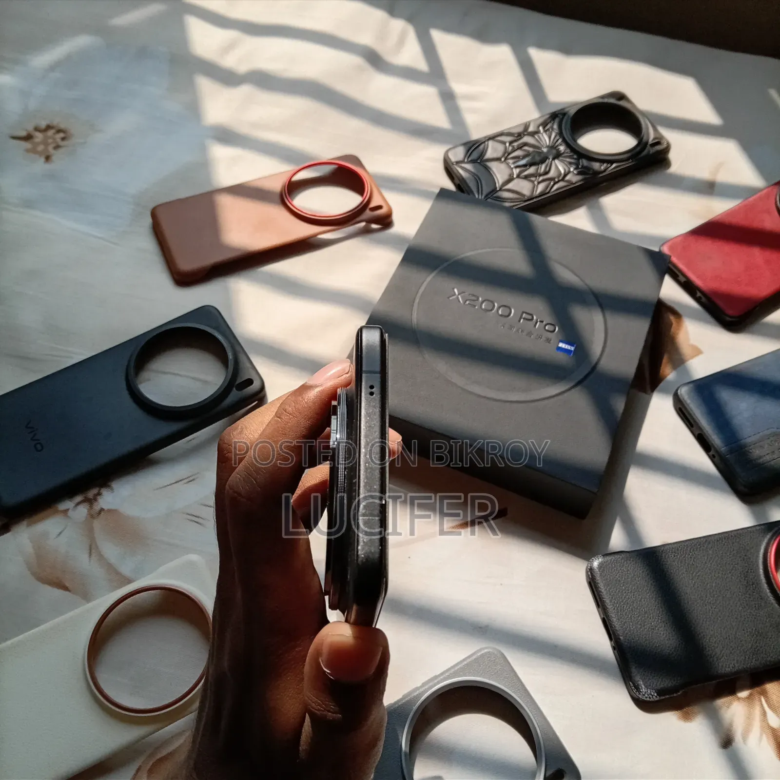 ভিভো এক্স২০০ প্রো ২৫৬ জিবি ব্ল্যাক