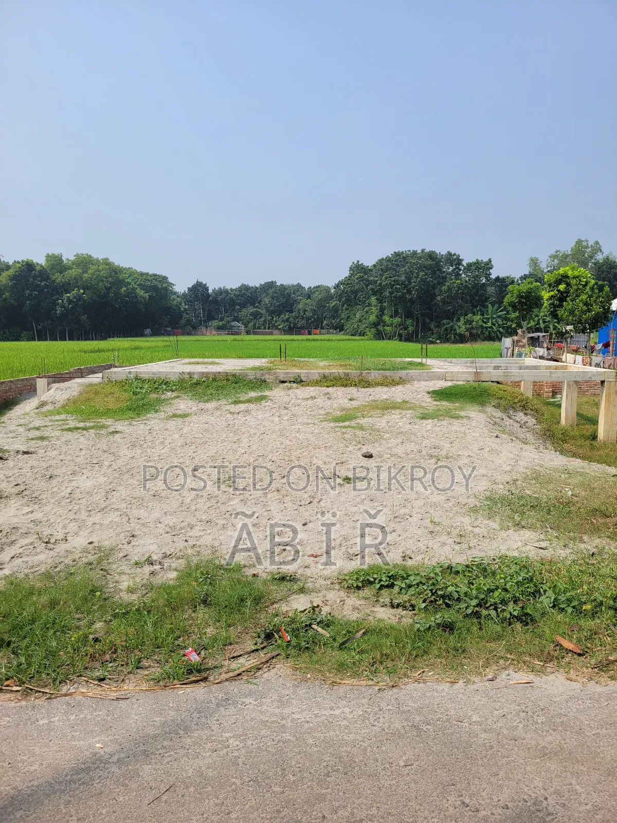 রাস্তা সহ জমি