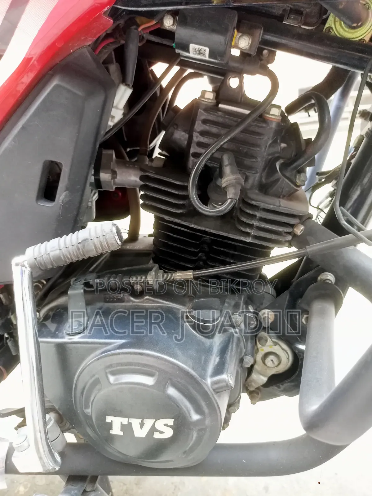 নিউ টিভিএস মেট্রো প্লাস ২০২৩ রেড