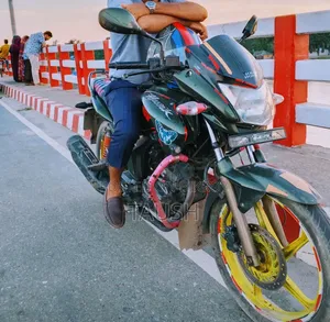 হিরো হাংক ২০১৬ গ্রিন