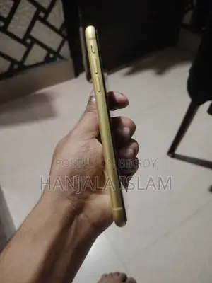 Apple iPhone 11 128 GB Gold