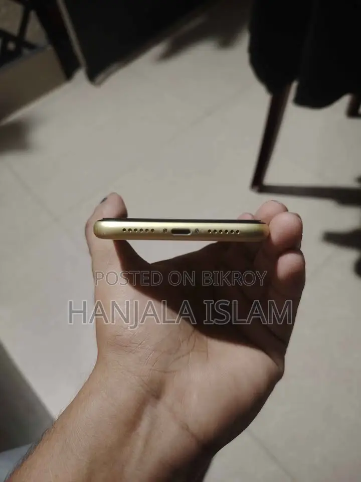 Apple iPhone 11 128 GB Gold