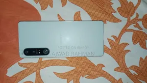সনি এক্সপেরিয়া ১ মার্ক ৪ ২৫৬ জিবি সাদা