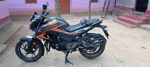 হোন্ডা হর্নেট ২০২৩ অরেঞ্জ