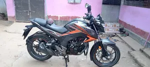 Honda Hornet 2023 Orange