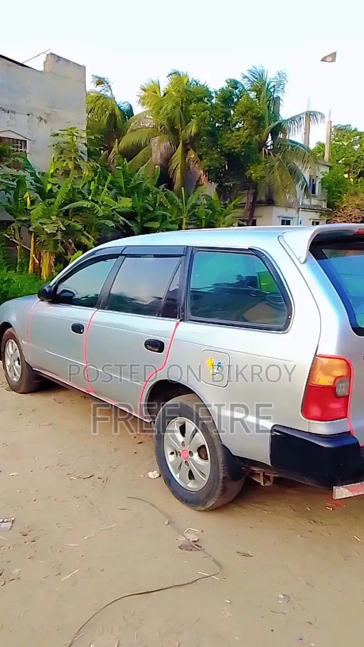 টয়োটা করোল্লা ১.৯ ডি হ্যাচব্যাক ২০০০ সিলভার