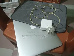Laptop Apple MacBook Air 2015 4GB SSD 256GB