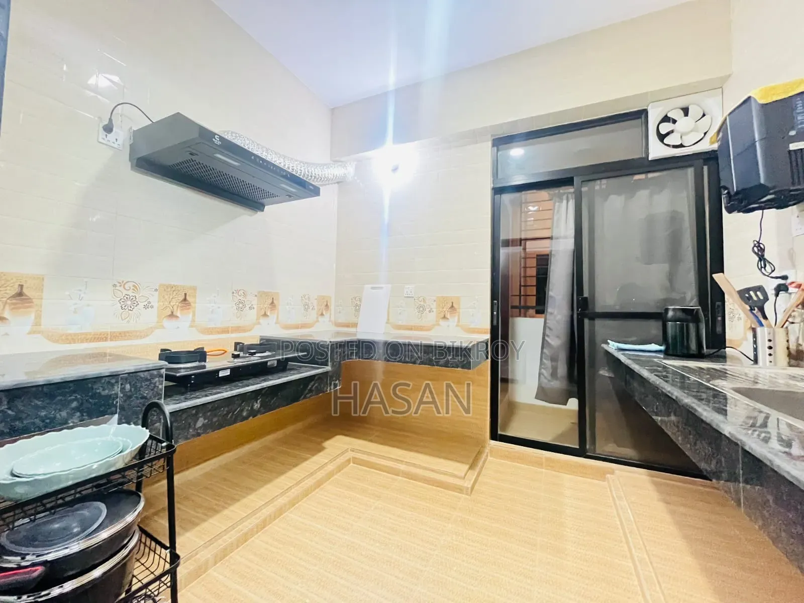 Providing furnished full flats and rooms for rent