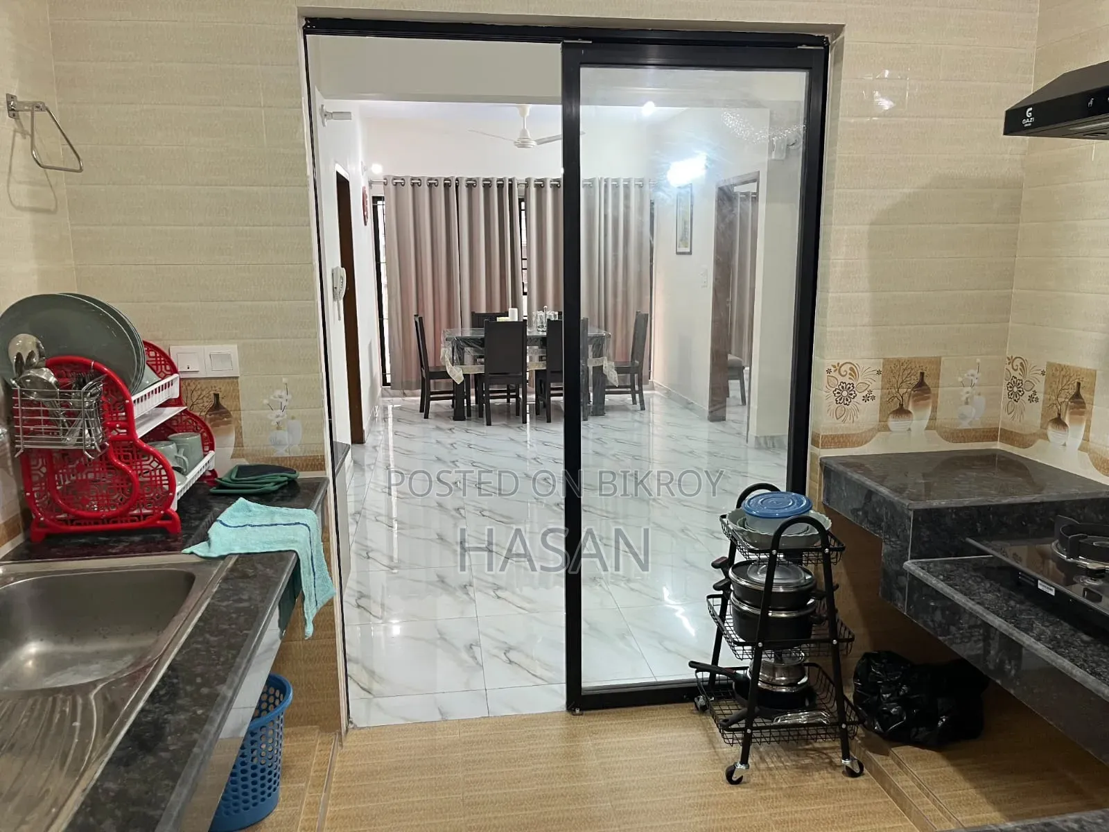 Providing furnished full flats and rooms for rent