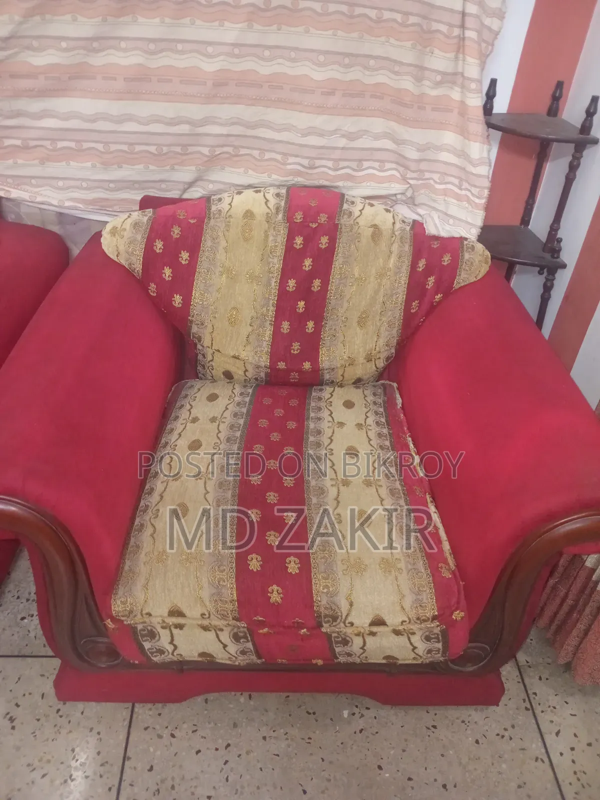 আকর্ষণীয় সোপা সেট