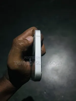 অ্যাপল আইফোন ১২ ১২৮ জিবি সাদা