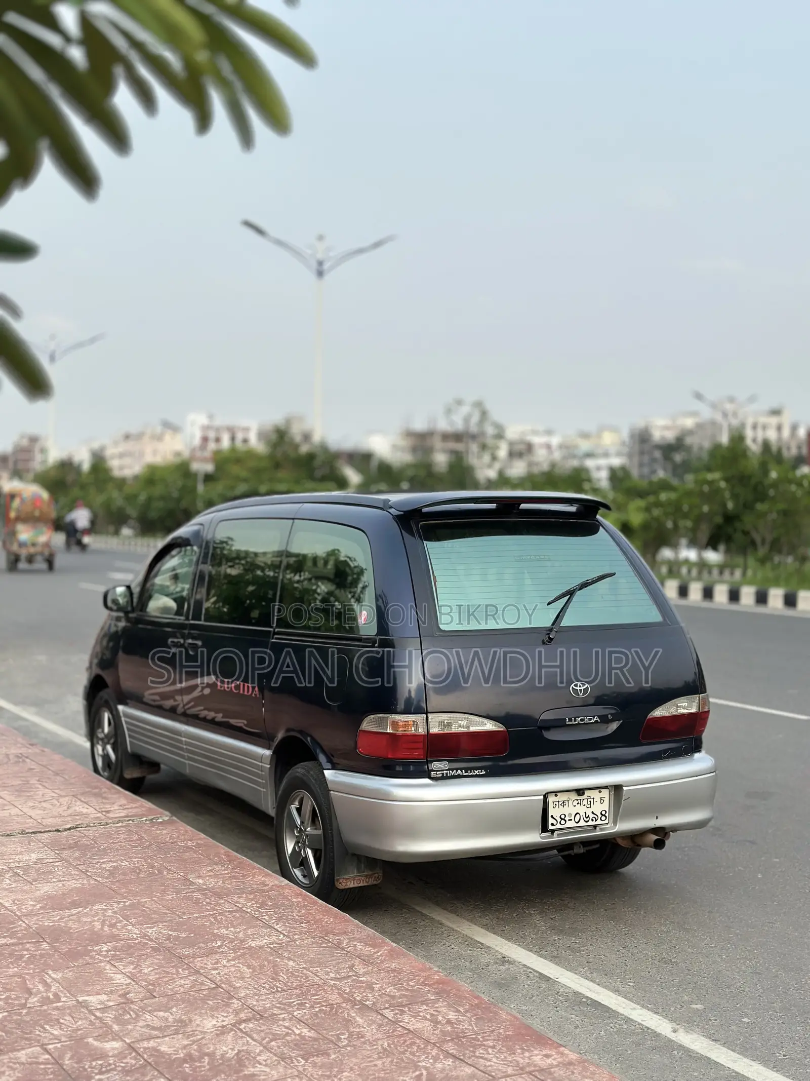 Toyota Estima 1997 Blue