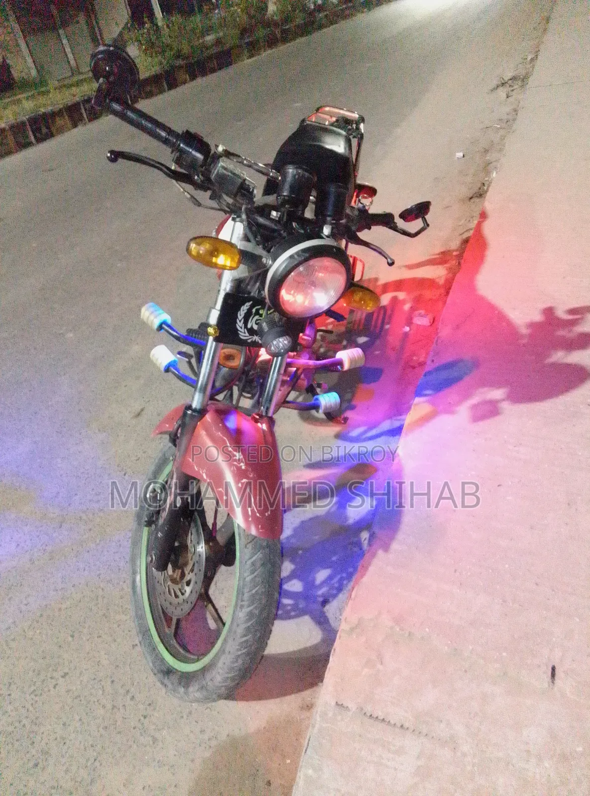 ডায়াং ডিওয়াই১০০-এ ২০০৬ লাল
